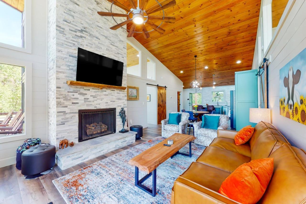 Modern Mountain Retreat