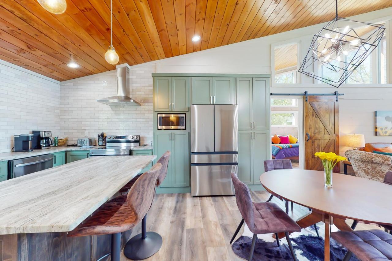 Modern Mountain Retreat * Blue Ridge