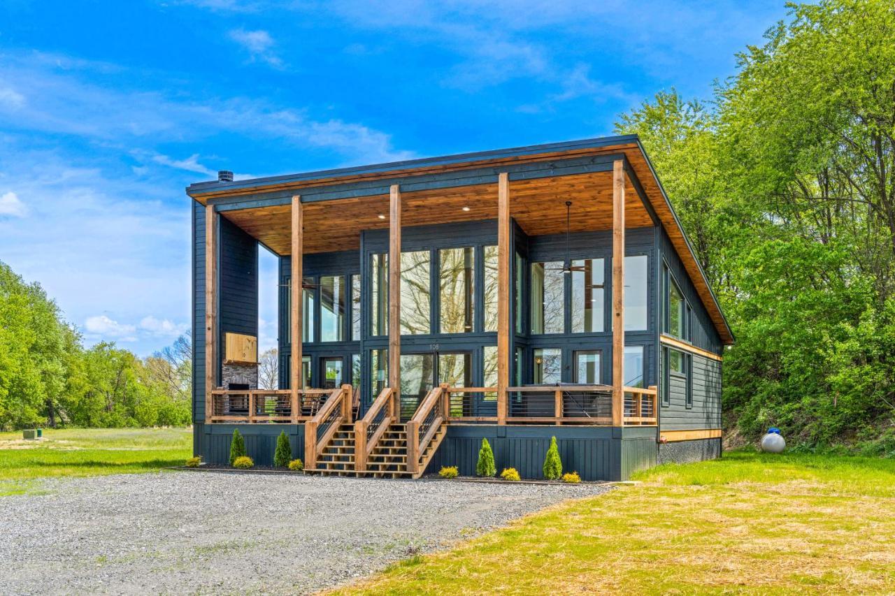 Modern Mountain Retreat Blue Ridge